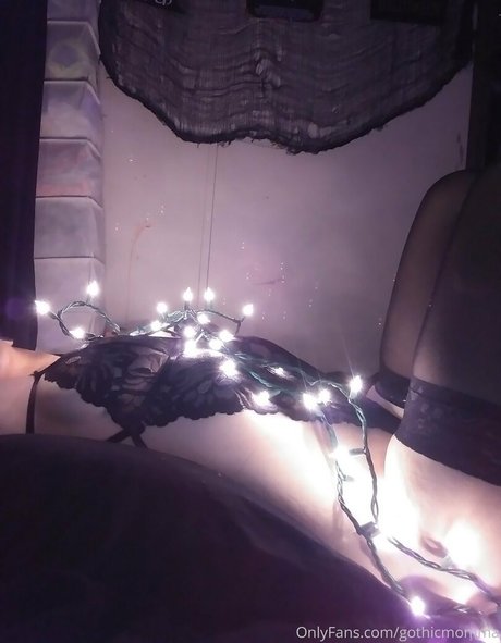 gothicmomma Miniature