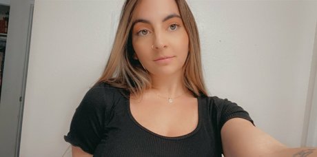 milky may modelo atractivo imágenes