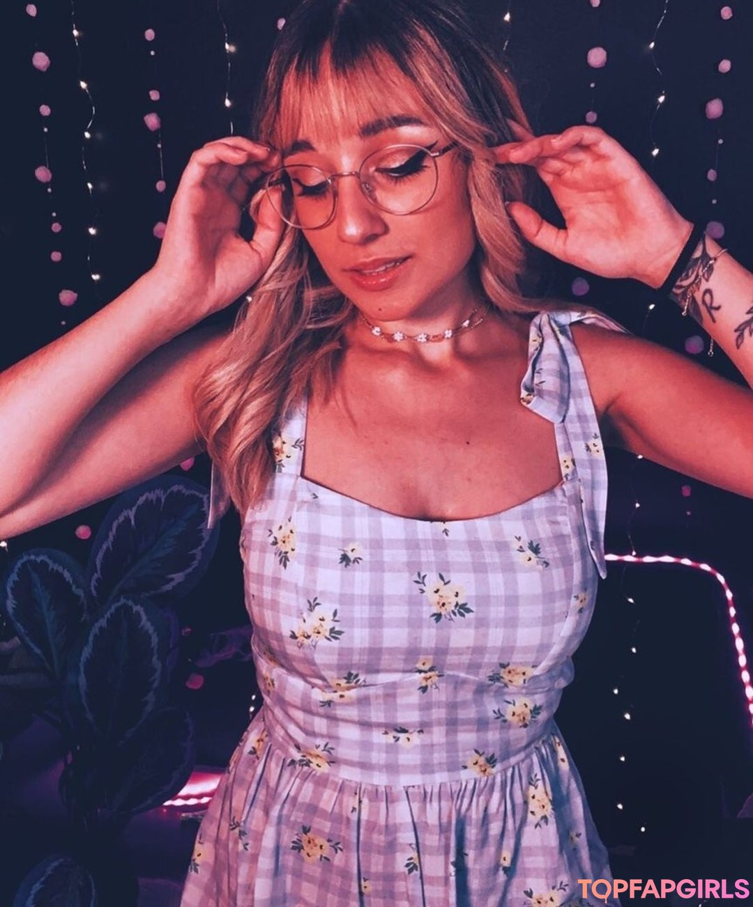 Maya ASMR actrice hd photo