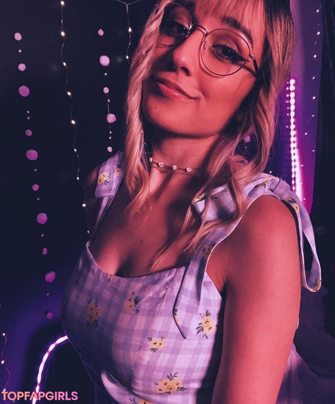 Maya ASMR estrella exclusiva imagen