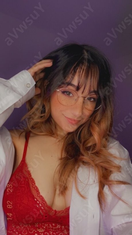 Maya ASMR estrella porno gratis foto