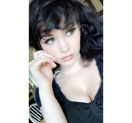 alienonearth actriz de alta definición imagen