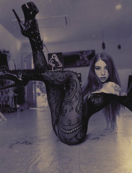 CoconutKitty estrella porno de arte imagen