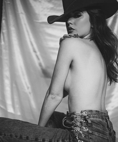 Jana Make star du porno chaud img