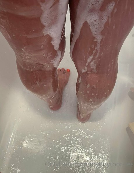 mytinytootsies pornstar top photo