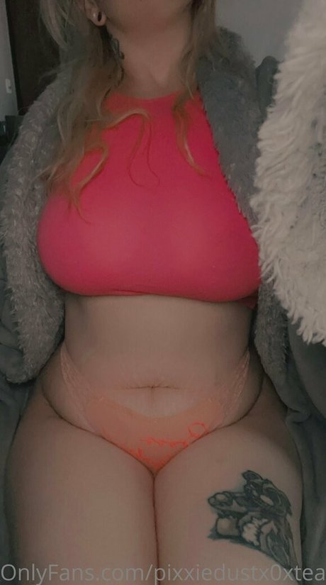 pixxiedustx0xteasers model erotic gallery
