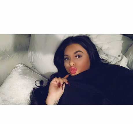 meg bxxx modèle adulte collection