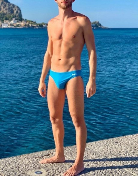 bcthaales hermosa actriz imagen