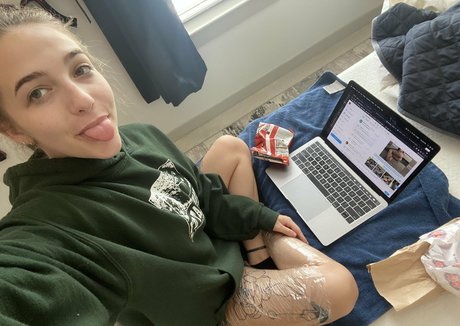 ravengonewildfree bonita actriz foto