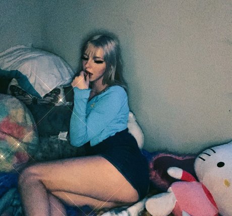 clazzychloe naked star photos