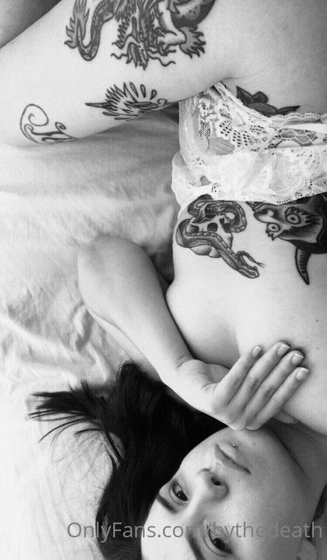 kikithedeath star nudes pictures
