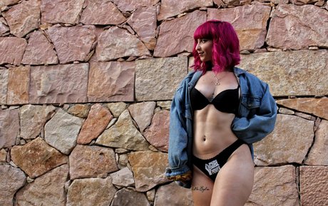 celialindermann estrella porno caliente foto