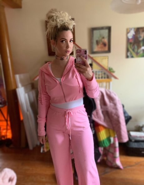 Undressjess bonita actriz fotos