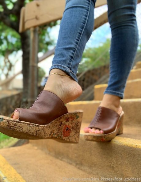 kim kisses foot goddess actriz porno recopilación