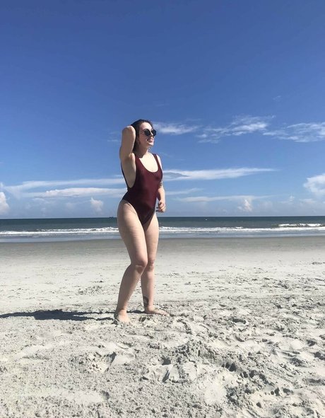 beelzebubsuwu star du porno sexy photo