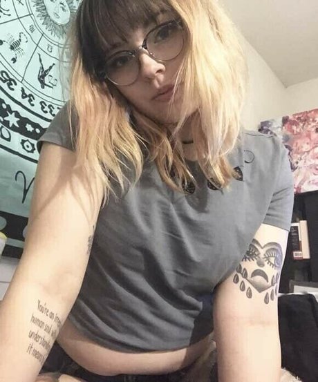 beelzebubsuwu top star photo