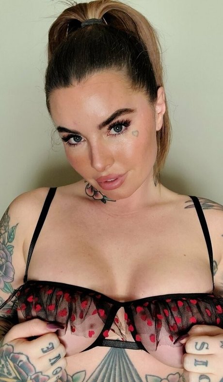 christymack modèles nus galerie