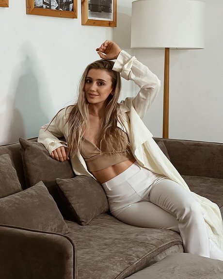 Morena Beltran sexe star du porno archive