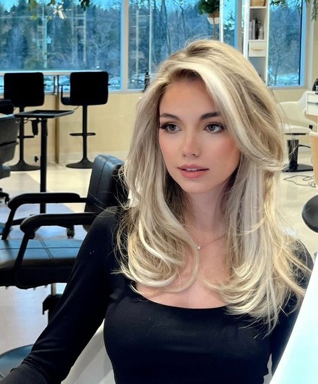 Rosalie Dupont model free picture
