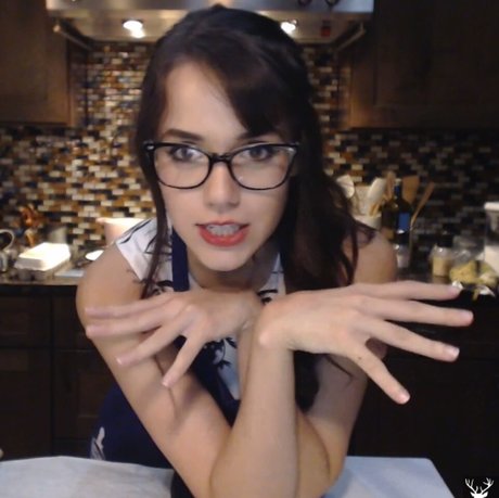 Adolescente asiática delgada onlyfans mejor pornografico fotos