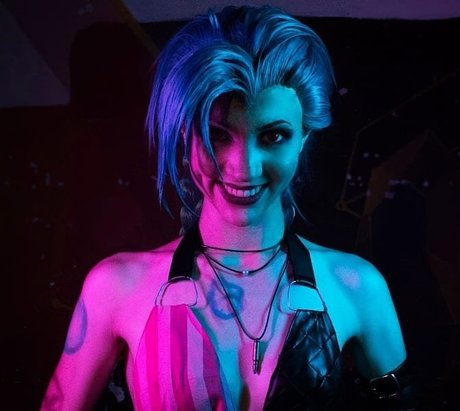 Michal Cosplay hermosa actriz imagen