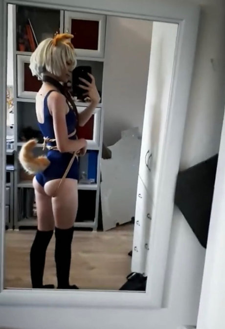 Michal Cosplay desnudos de estrellas porno imágenes