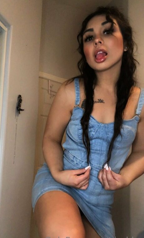 rissbby modèle gratuit photo