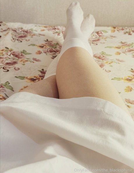 The blacksphinx estrella desnuda fotos