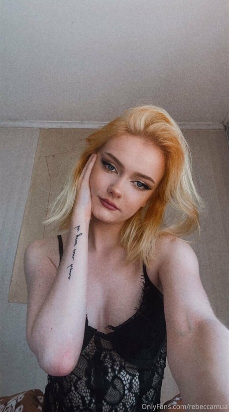 rebecccamua modèle sexy des photos
