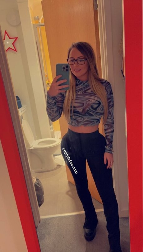 Sophie Defoe pornstar nice pic