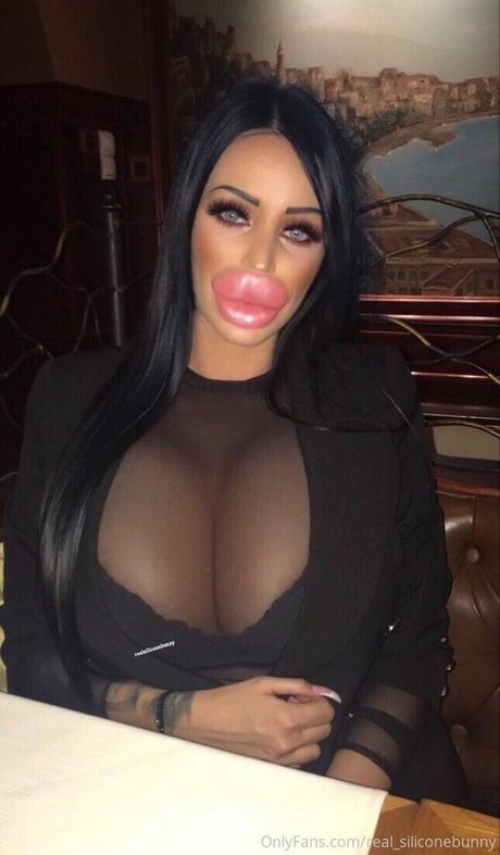 real siliconebunny actriz xxx foto
