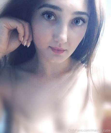 mashacutie actriz de desnudos imagen