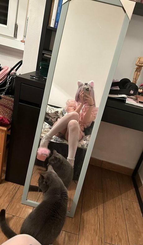 noodlesriu pornstar art photo