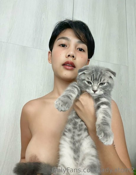 lady atom2 hot pornstar image