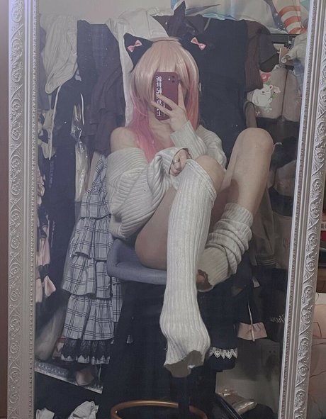 siokaratako modèle érotique image