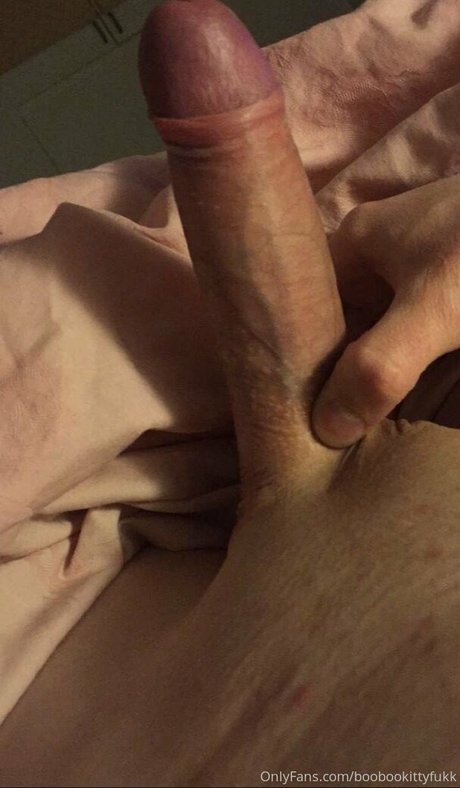 boobookittyfukk actrice exclusive images