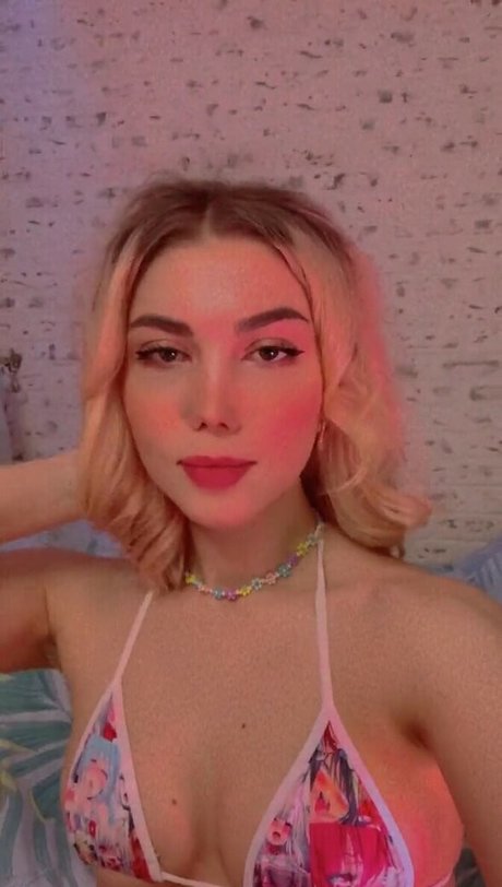 culottes transparentes onlyfans art img