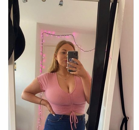 Lucy Whittingham estrella porno de alta calidad imagen