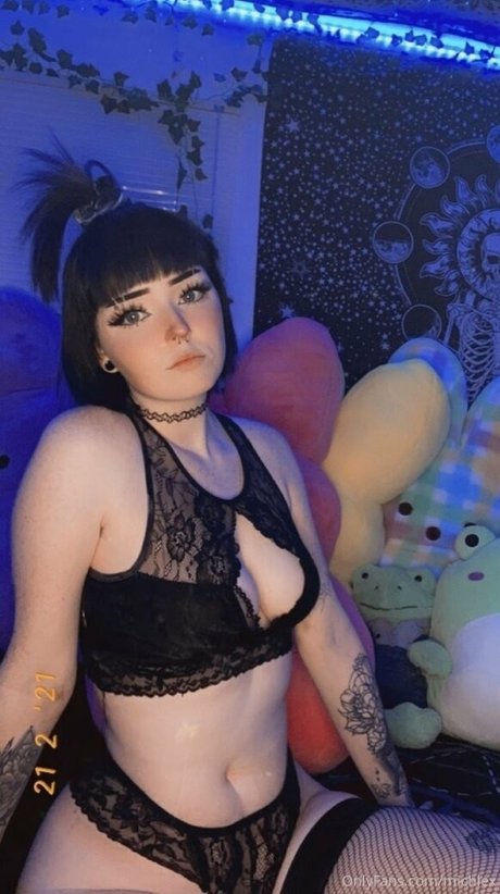 biggtittygothgirl modèle parfait photos