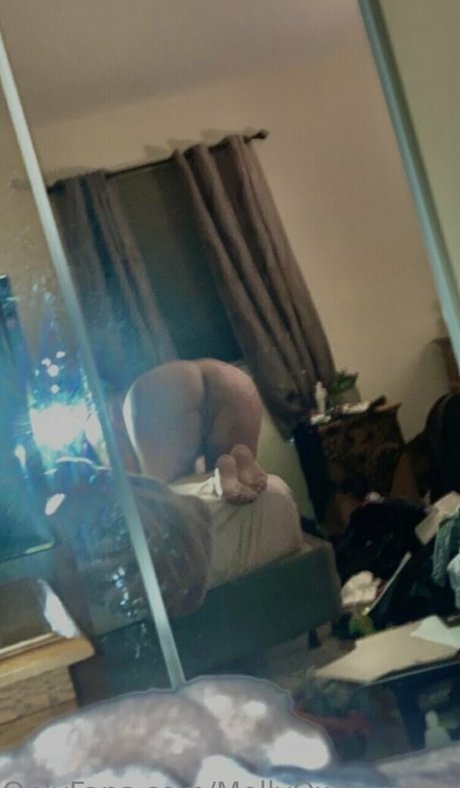 mollyperkoset actrice nue images