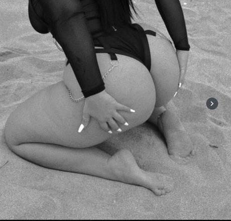 iam elodiebrn actriz caliente galerías