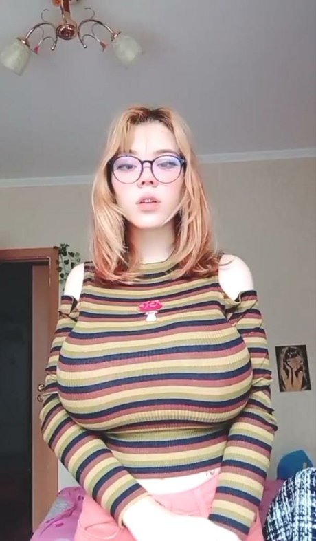 Kitty Keettt actriz exclusiva archivo