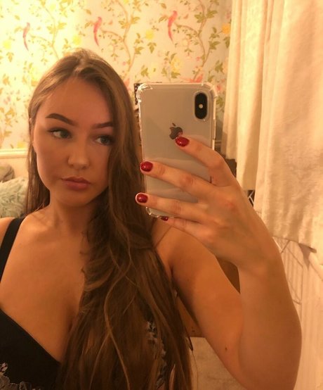 Helayna Birkett modèle sexy collection