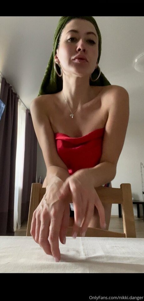 Nikki Danger estrella desnuda imágenes