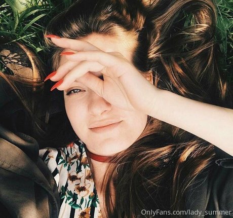 crazylayla bonita actriz imágenes