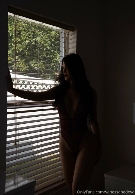 vanessabedoya belle star du porno img