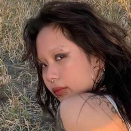 Desnudas asiáticas onlyfans xxx erótico fotos