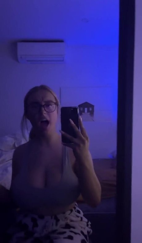 Charlotte Page estrella bonita imágenes