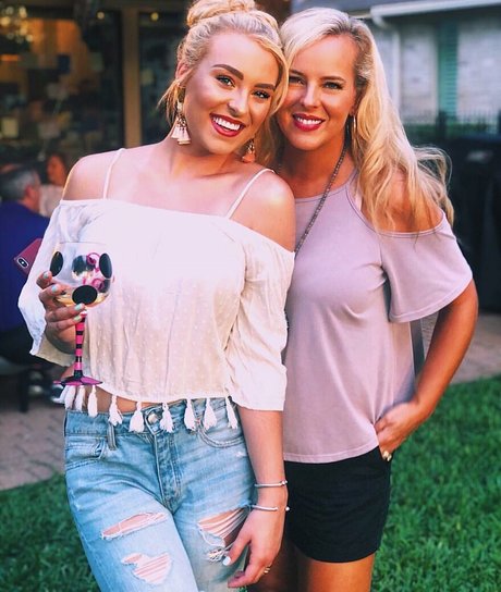 Caroline Wall star du porno érotique archive