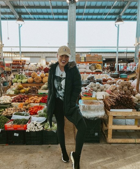 Caroline Wall estrella del arte fotos